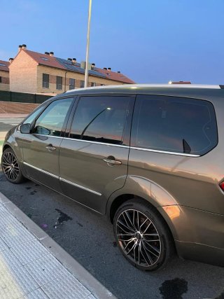 Ford Galaxy 2010
