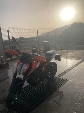 KTM Duke 125 2018 Negra/Naranja