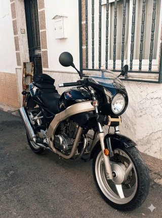 Daelim Moto Naked Clásica 125cc