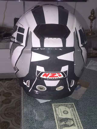 Casco Jet NZI Blanco y negro