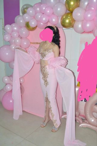 Vestido de fiesta rosa y dorado