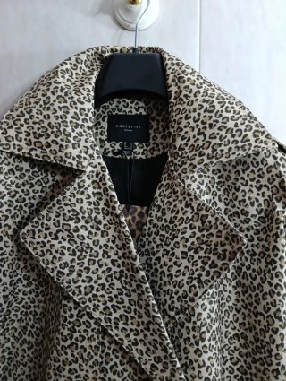 Gabardina Corta M Cortefiel Animal Print