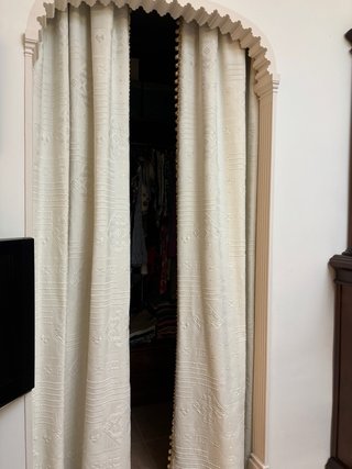 Cortinas beige visillo con moñas