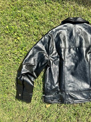 Chaqueta efecto piel Zara