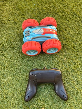 Coche Teledirigido Anfibio 4x4 Reversible