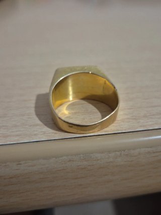 Anillo Sello Oro 18k letra J 11.11g