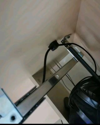 Organizador de cables negro