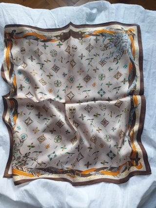 Foulard seta 53x53 cm con uccelli e fiori