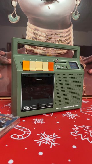 Radio Cassette Vanguard SNUPY 05 AM