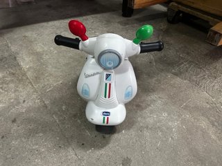 Moto correpasillos Vespa Chicco