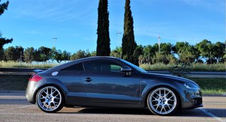Audi TT 2.0 TFSI 211 CV S line | KW V3 | BBS 20"