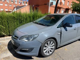 Opel Astra 2012