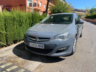 Opel Astra 2012