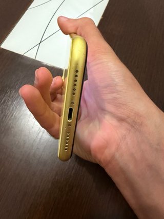iPhone Apple amarillo