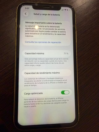 iPhone Apple amarillo