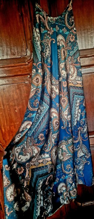 Abito lungo fantasia paisley