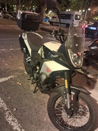 Macbor Montana 125 Evo - Moto Aventura