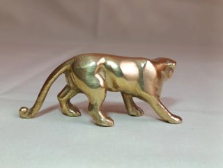 Figura felino en bronce