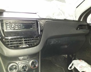 Mando elevalunas del der peugeot 208 access 253302
