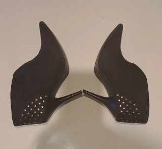 Botines negros con tachuelas