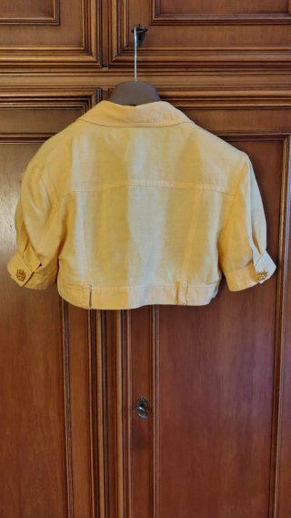 Completo giacca corta e shorts floreali gialli