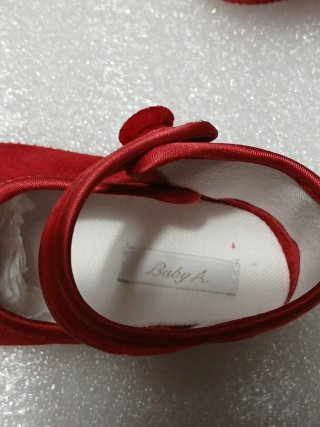 Scarpine neonata rosse n. 17 -  18