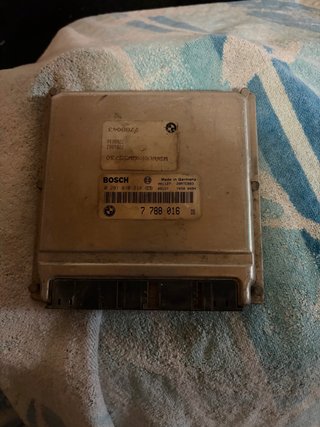Centralita Motor BMW Bosch 7 788 016