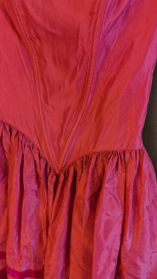 Vestito Senza spalline con dettaglio velluto