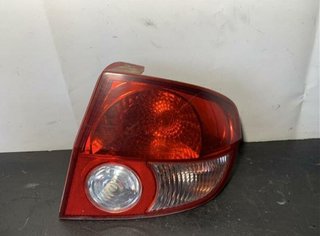 Hyundai piloto trasero derecho getz (tb) 56251