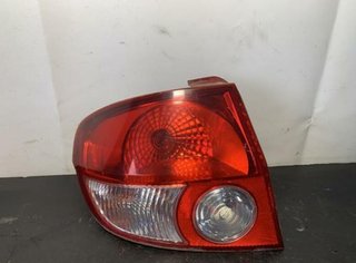 Piloto trasero izquierdo hyundai 56252 getz (tb)