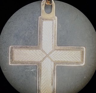 Colgante cruz de oro 18K