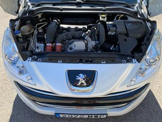 Peugeot RCZ 2013