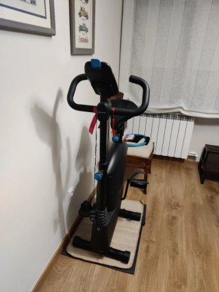 Bicicleta Estática DOMYOS Negra