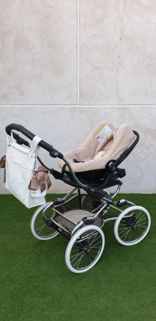 Carrito de bebé completo con accesorios