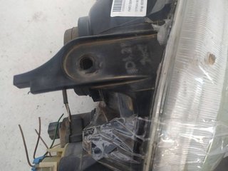 FARO DERECHO CITROEN SAXO 1.1 Furio