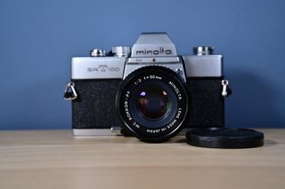 Cámara analógica Minolta SRT 100
