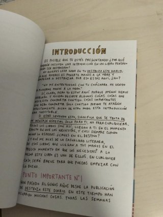 Destroza este diario : ahora la revolución es a...