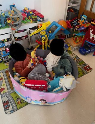 Piscina de bolas infantil. Incluye pelotas