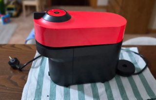 Macchina caffè Nespresso Vertuo Pop Rossa