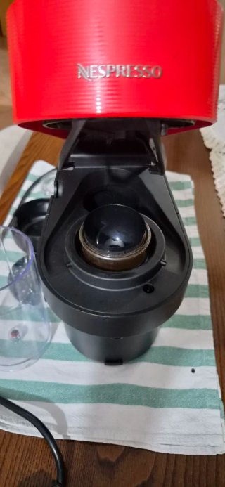 Macchina caffè Nespresso Vertuo Pop Rossa