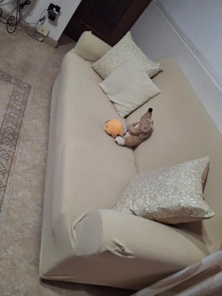Divano beige in tessuto
