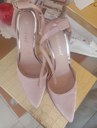 Décolleté raso rosa con cinturino