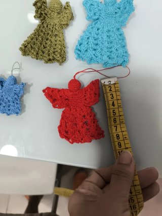 Angelitos de ganchillo decorativos