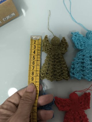 Angelitos de ganchillo decorativos