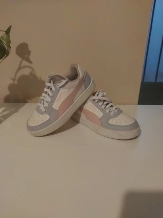 Zapatillas Puma Niña Talla 35.5 sin plantilla