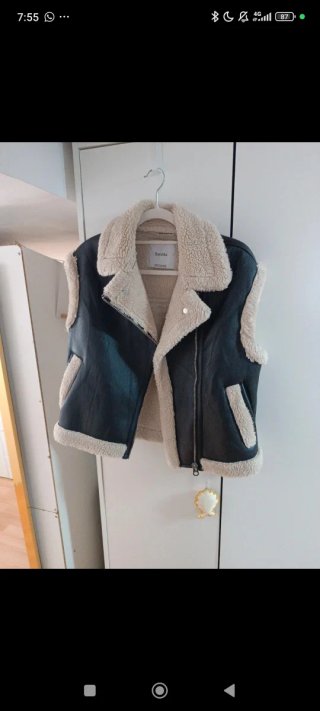 Chaleco borrego Bershka Talla M