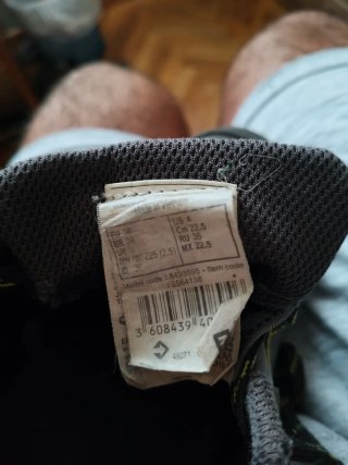 Zapatos de montaña niño gris y amarillo
