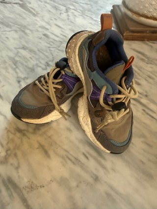 Scarpe Flower Mountain n. 25