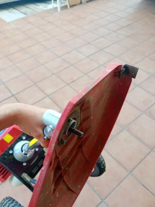 Cortacésped con ruedas