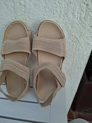 Sandalias ortopédicas beige